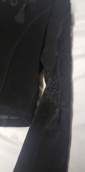 Women's Suede Jacket - Picture 5 of 6